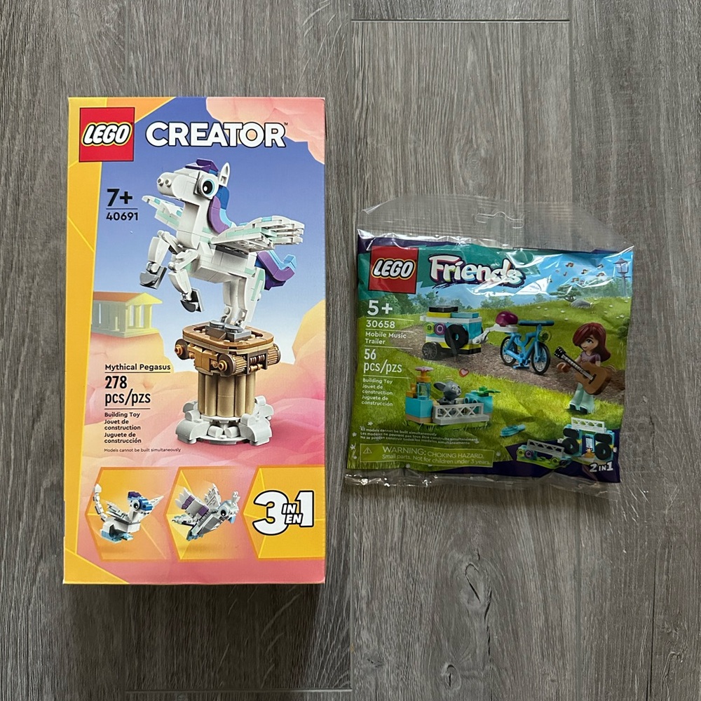Lego 40691 Mythical Pegasus 3 in 1 plus FREE Gift